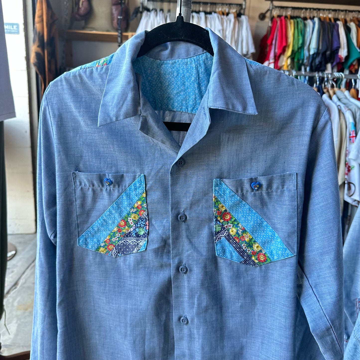 Vintage 60s/70s Floral Heart Shirt - Women’s Medium