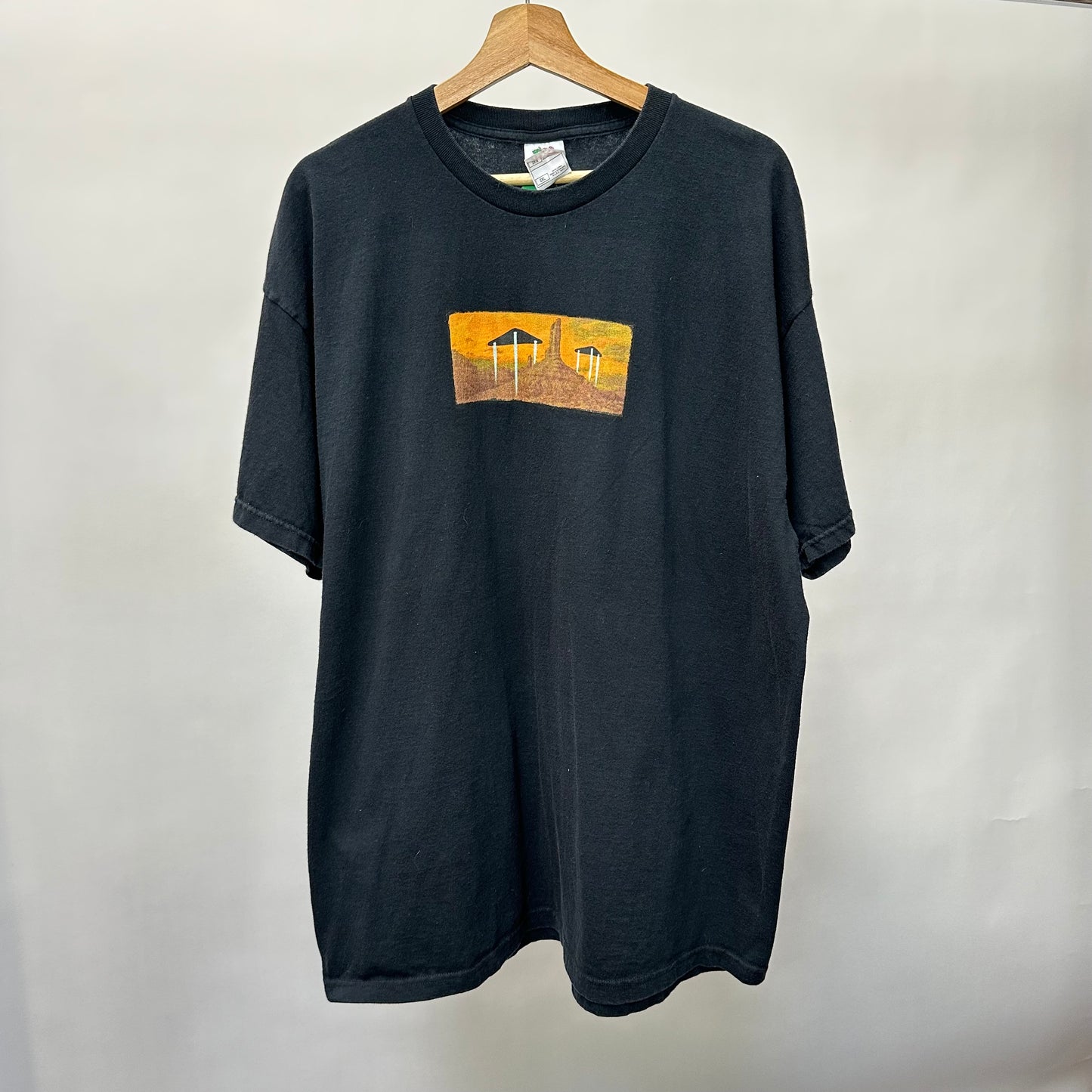 Upcycled Vintage UFO T-Shirt by Beter - 2XL