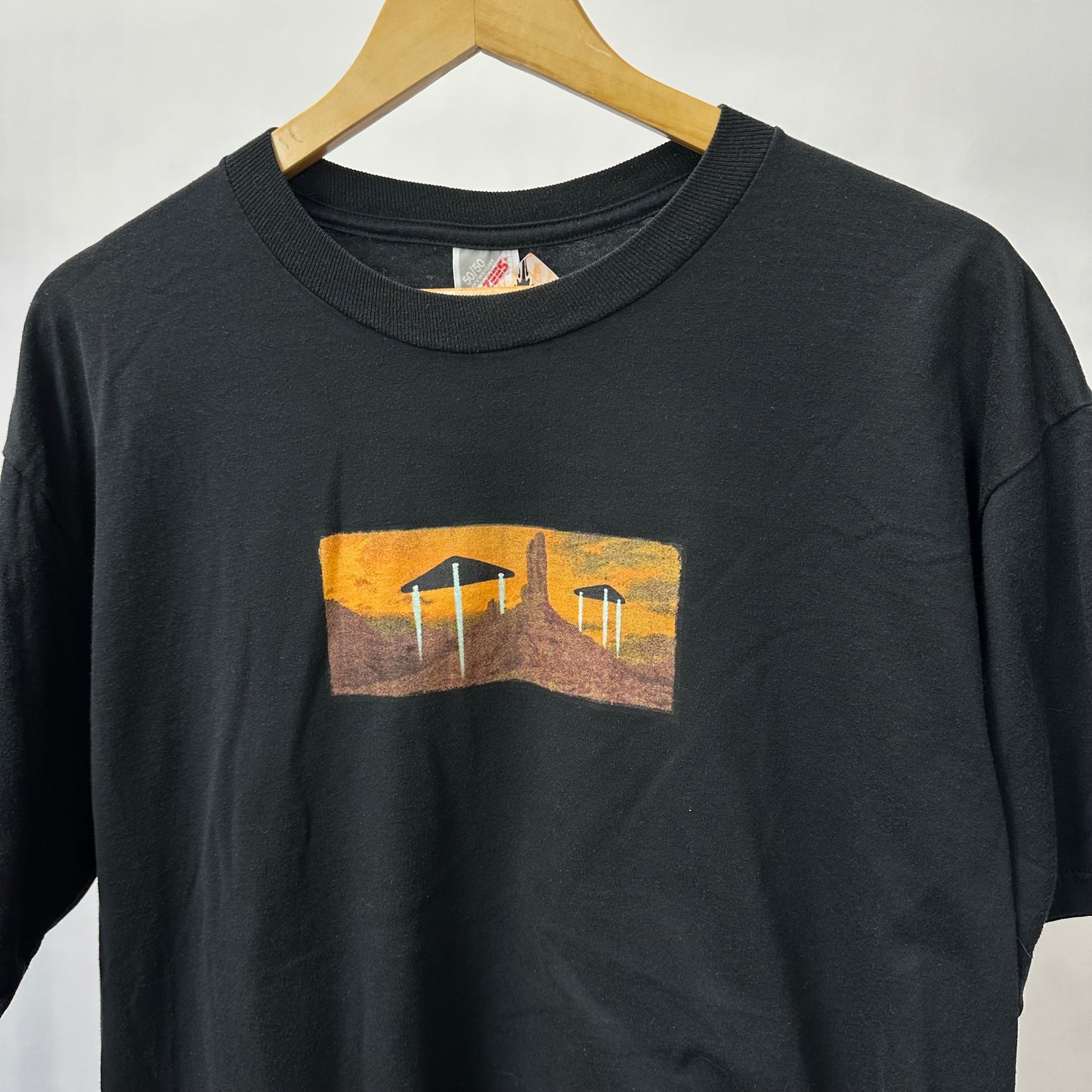 Upcycled Vintage UFO T-Shirt by Beter - XL Jerzees