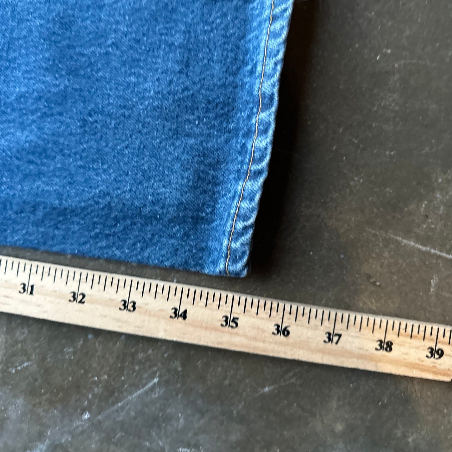 90s Levi’s 501 - 33x36