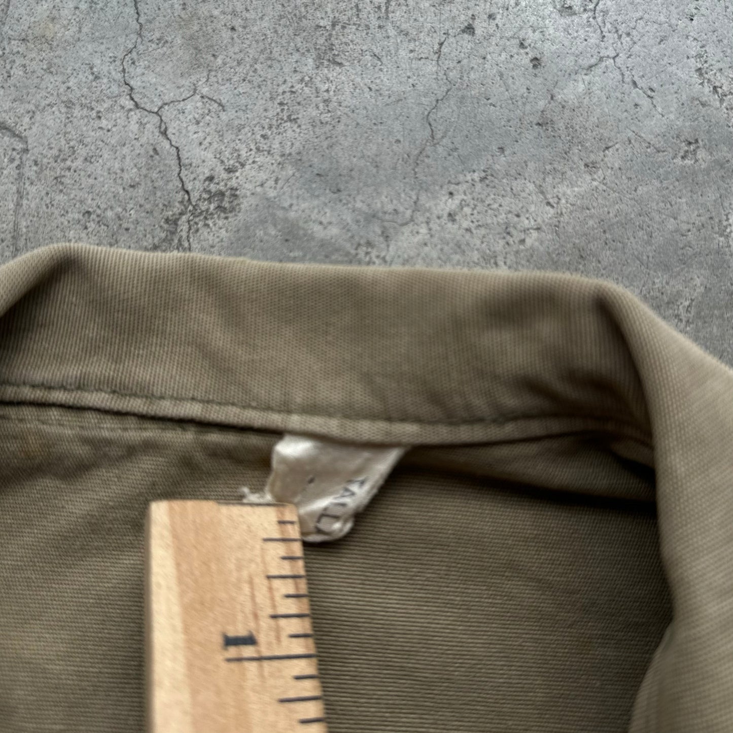 40s/50s European Military Utility Shirt - Medium