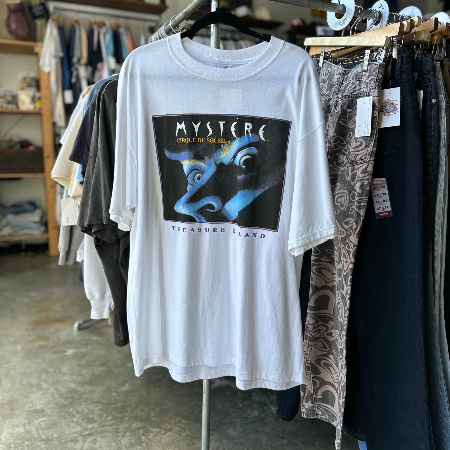 Vintage Deadstock Treasure Island Cirque Du Soleil Mystere T Shirt
