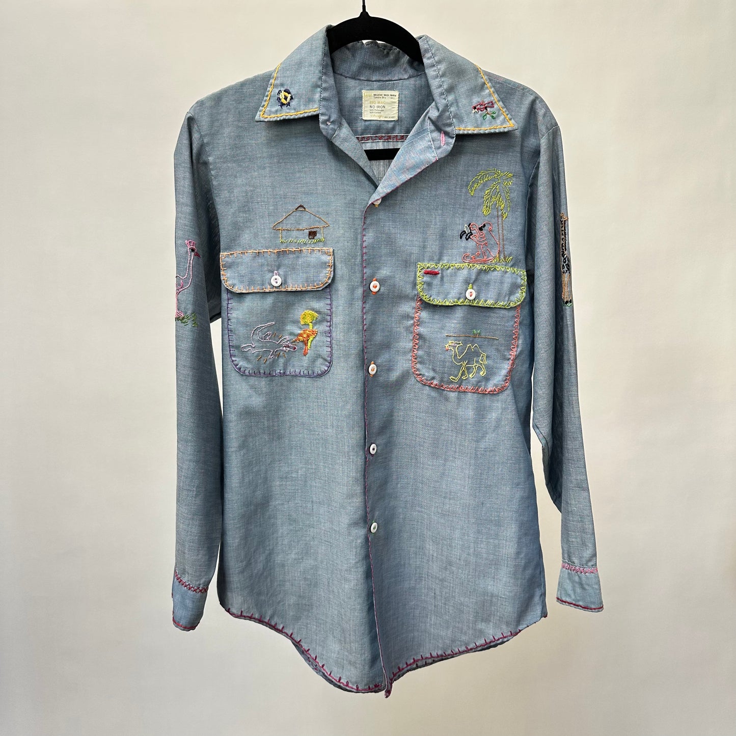 Vintage 70s Chainstitch Africa Animals Button Down Shirt - S/M