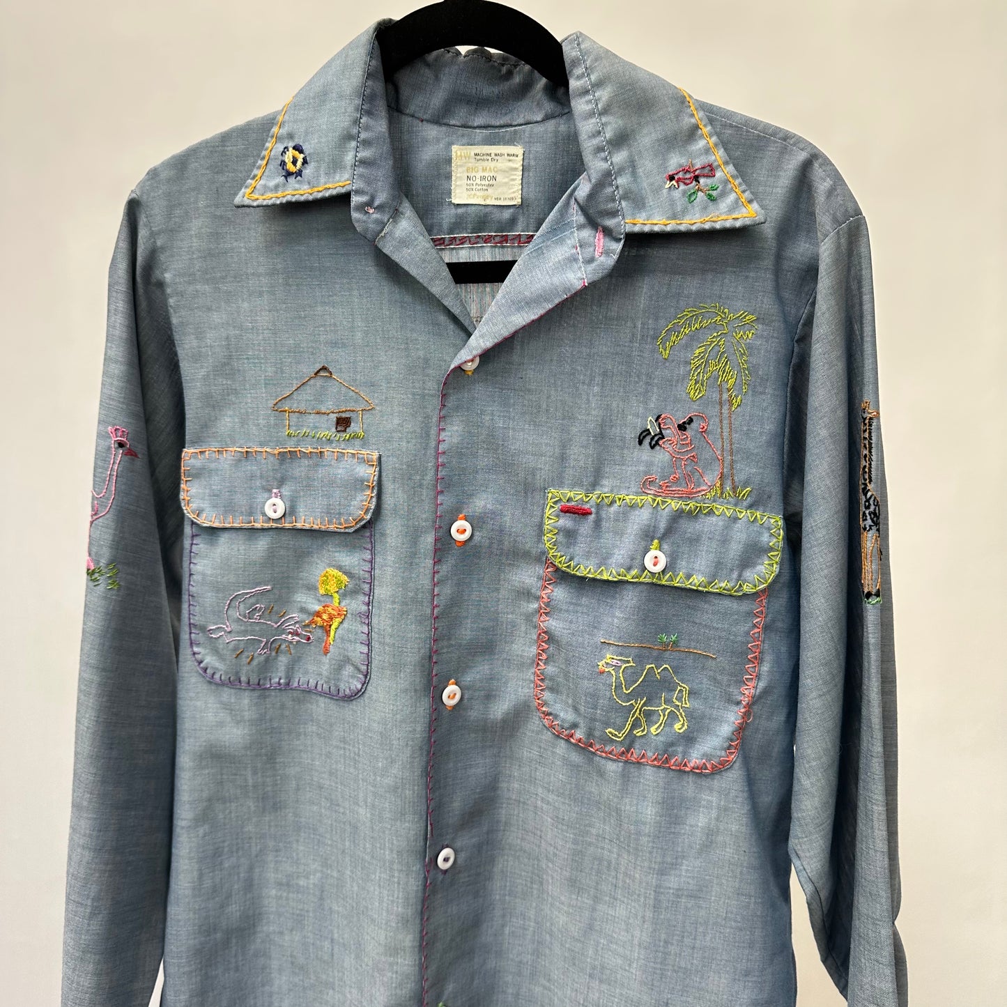 Vintage 70s Chainstitch Africa Animals Button Down Shirt - S/M
