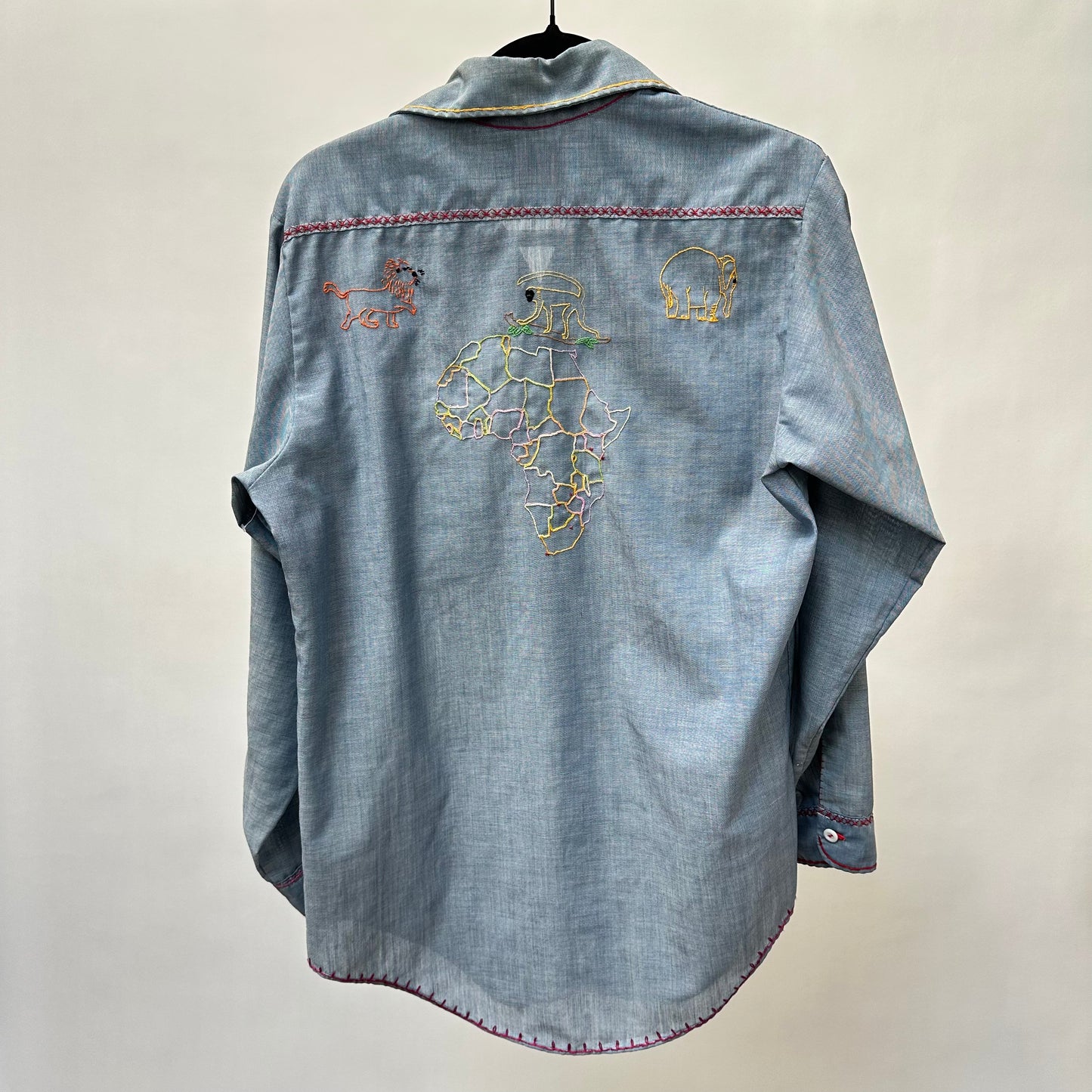 Vintage 70s Chainstitch Africa Animals Button Down Shirt - S/M